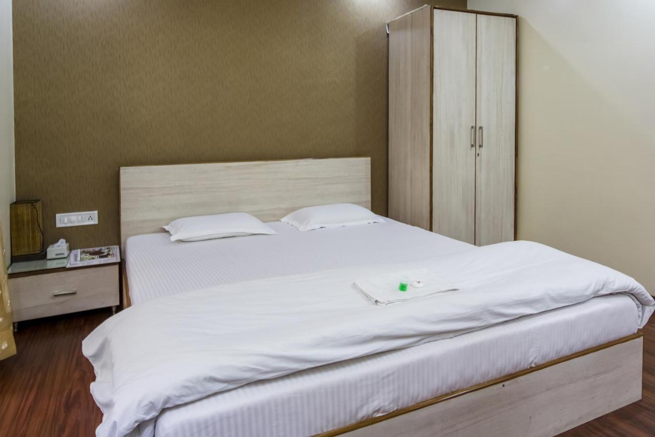 Apple Tree Apartments Koregaon Park Pune Extérieur photo