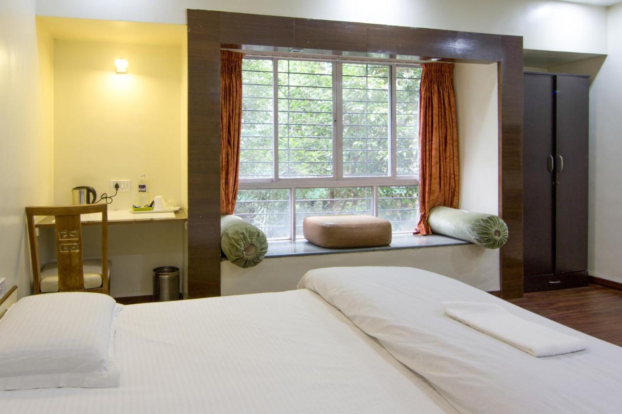 Apple Tree Apartments Koregaon Park Pune Extérieur photo