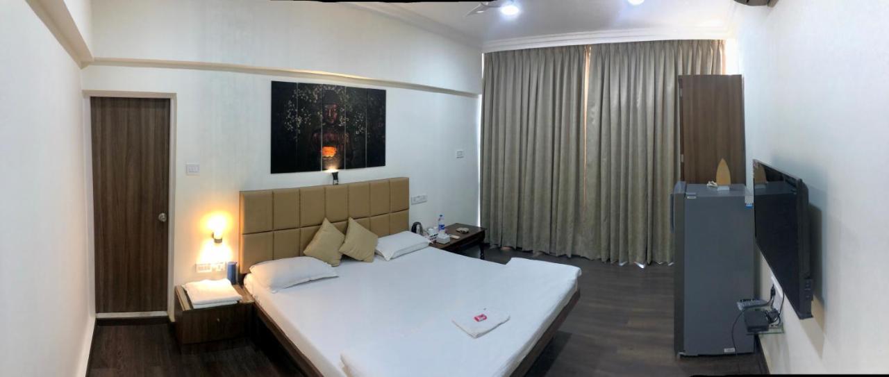 Apple Tree Apartments Koregaon Park Pune Extérieur photo