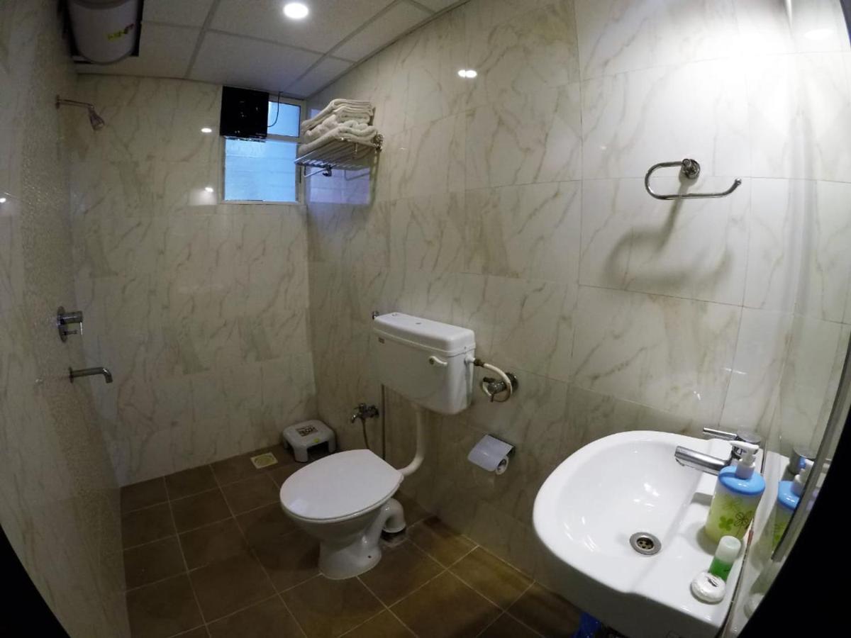 Apple Tree Apartments Koregaon Park Pune Extérieur photo