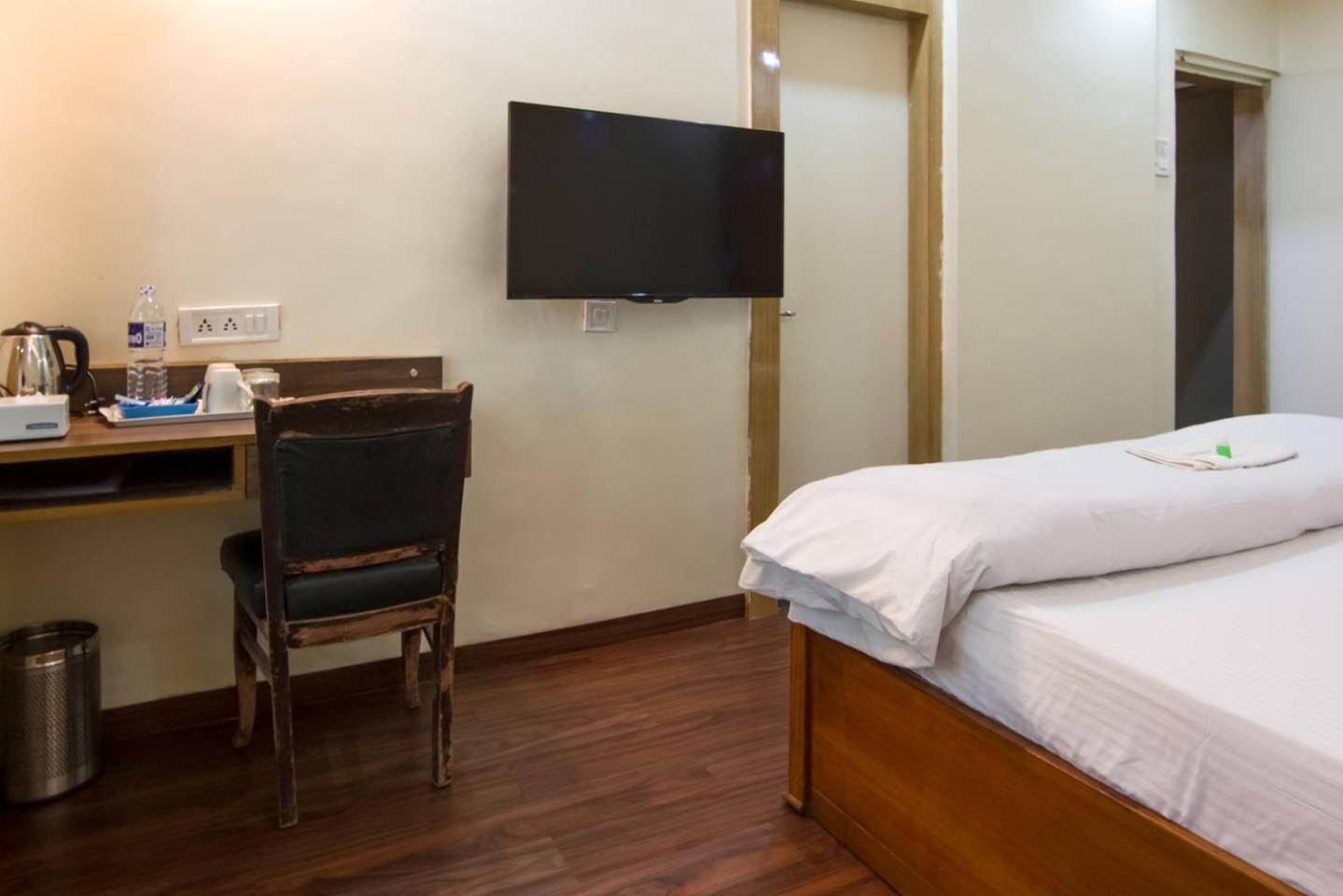 Apple Tree Apartments Koregaon Park Pune Extérieur photo